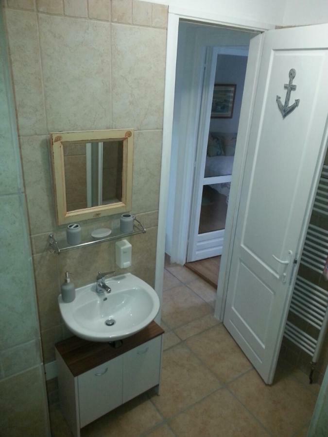 Galboka Nine Daire Nerezine Dış mekan fotoğraf